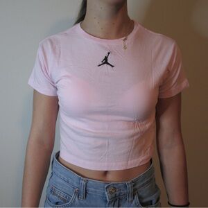 Blush pink Jordan cropped t-shirt. #airjordan